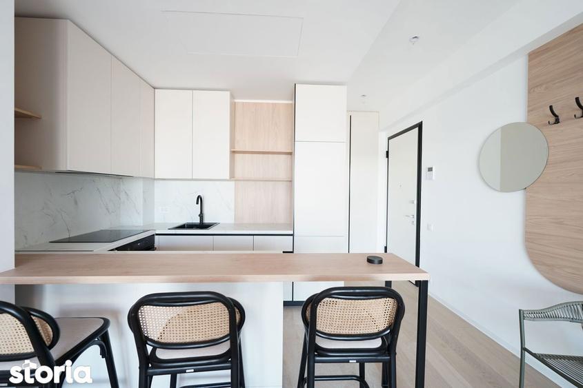 Apartament cu 3 camere, mobilat în Tei