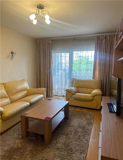 Apartament cu 3 camere decomandat în Mărăști