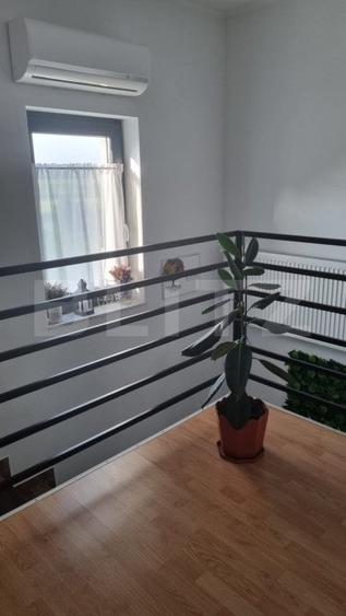 Casă individuală cu 4 camere cu Canalizare în Vetiș