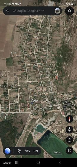 Teren de 2200 mp, în Corbu