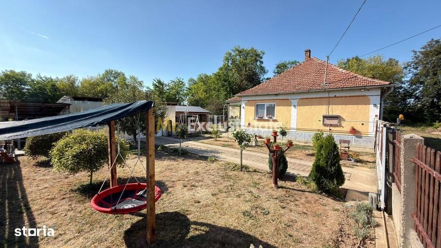 Casă cu 4 camere în Foieni