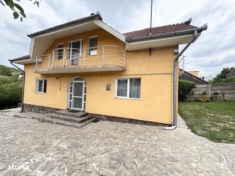 Casă cu 4 camere cu Teren 468 Mp în Central