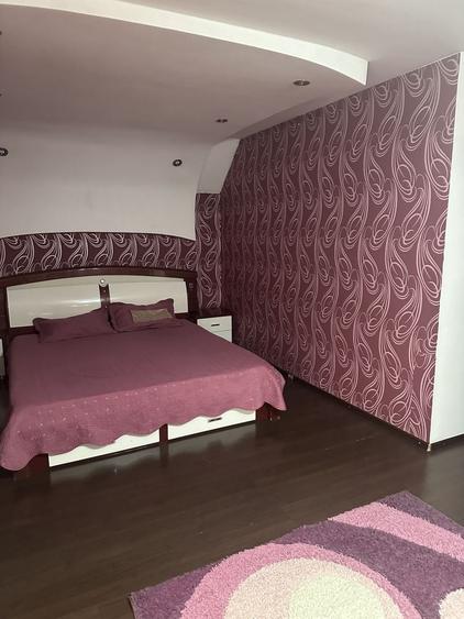 Casă cu 4 camere cu Teren 380 Mp în Central