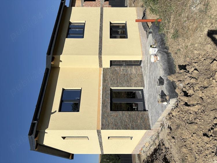 Casă cu Teren 750 Mp în Vânători