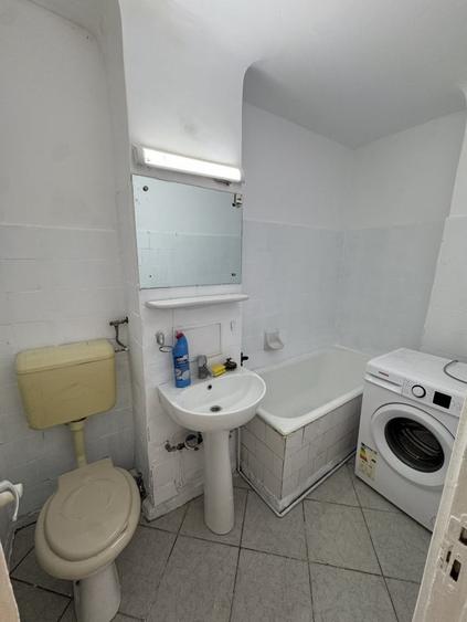 Apartament cu 2 camere semidecomandat în Republicii