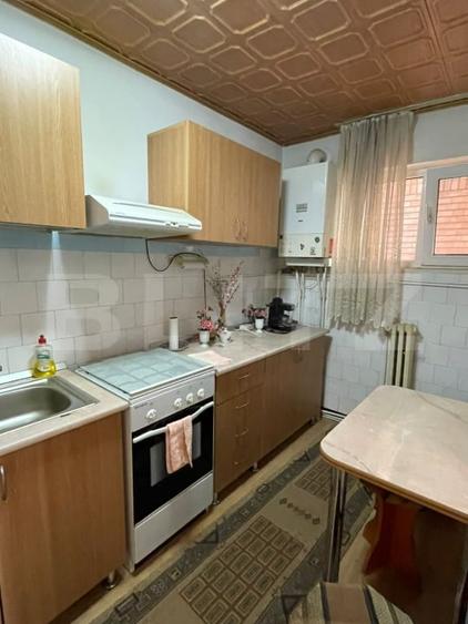 Apartament cu 2 camere decomandat, mobilat în Hunedoara