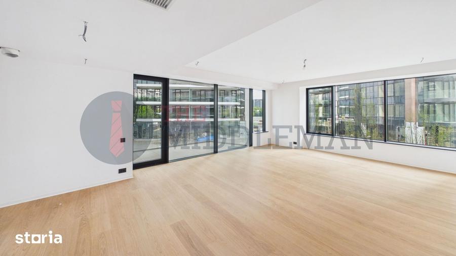 Apartament cu 4 camere în Pipera