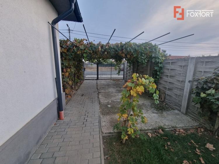 Duplex cu 3 camere cu Canalizare în Moșnița Veche