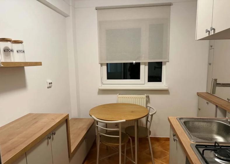 Apartament cu 2 camere semidecomandat, mobilat în Gruia