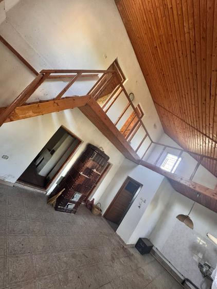 Casă individuală cu 5 camere cu Teren 3706 Mp în Butimanu