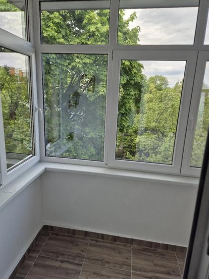 Apartament cu 2 camere semidecomandat în Podu Roș