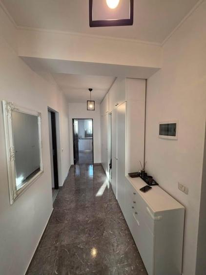 Apartament cu 2 camere decomandat, mobilat în Giroc