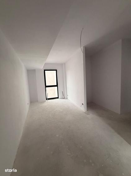 Apartament cu 3 camere în Decebal