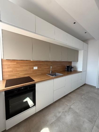 Apartament cu 3 camere decomandat, mobilat în Sisești