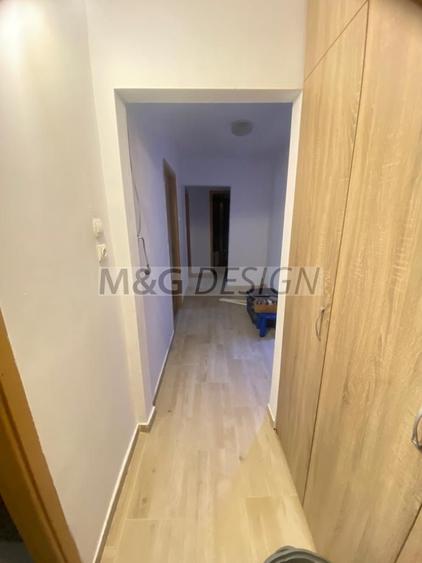Apartament cu 4 camere decomandat în Complex Studențesc
