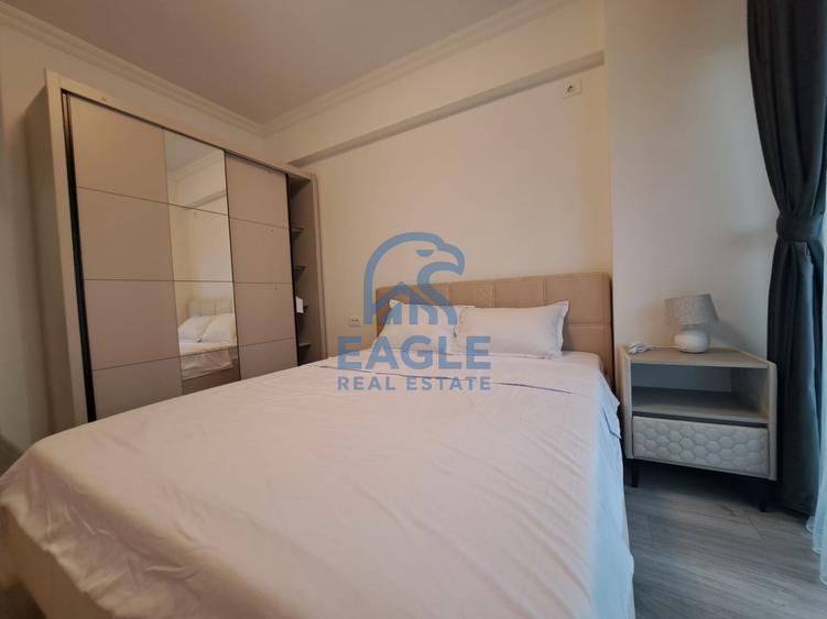 Apartament cu 3 camere decomandat, mobilat în Energia
