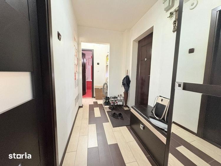 Apartament cu 2 camere decomandat în Craiovița Nouă