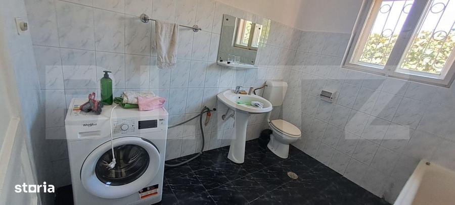 Casă cu 4 camere în Hurez