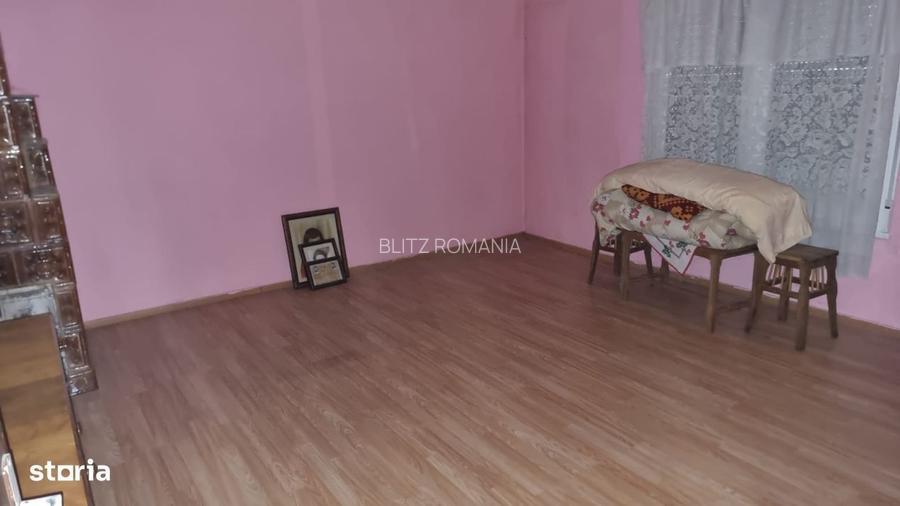 Casa, 740 mp, teren 1300 mp, zona Brestei