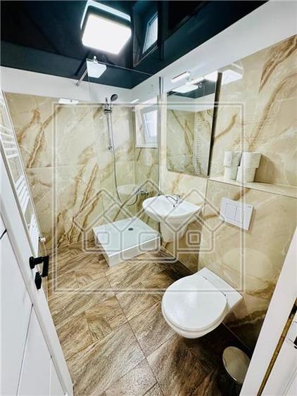 Duplex cu 4 camere cu Canalizare în Șelimbăr