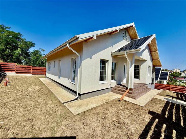 Casă individuală cu 4 camere cu Teren 450 Mp în Valea Adâncă