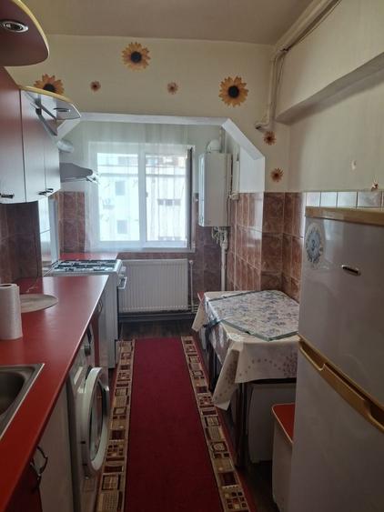 Garsonieră decomandată în Petros