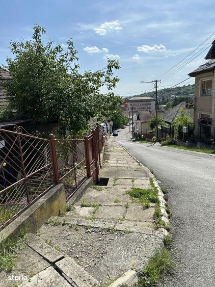 Casă cu 2 camere decomandat în Târnăveni