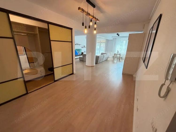 Apartament cu 3 camere, mobilat în Central