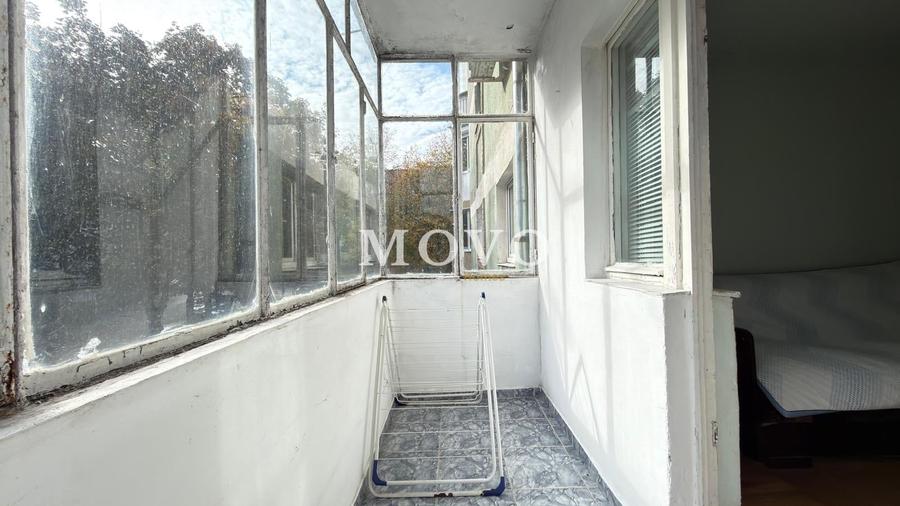 Apartament cu 4 camere decomandat, mobilat în Dâmbovița