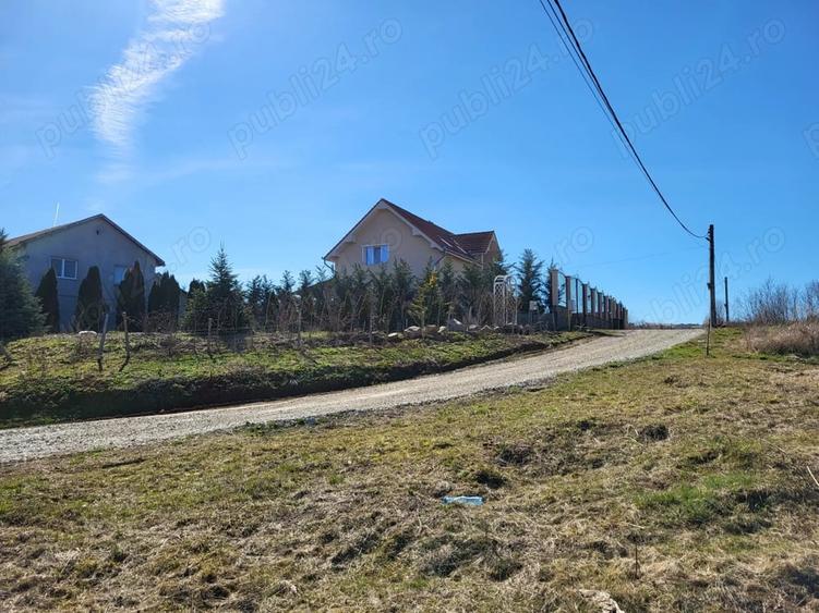 Teren de 647 mp, în Paleu