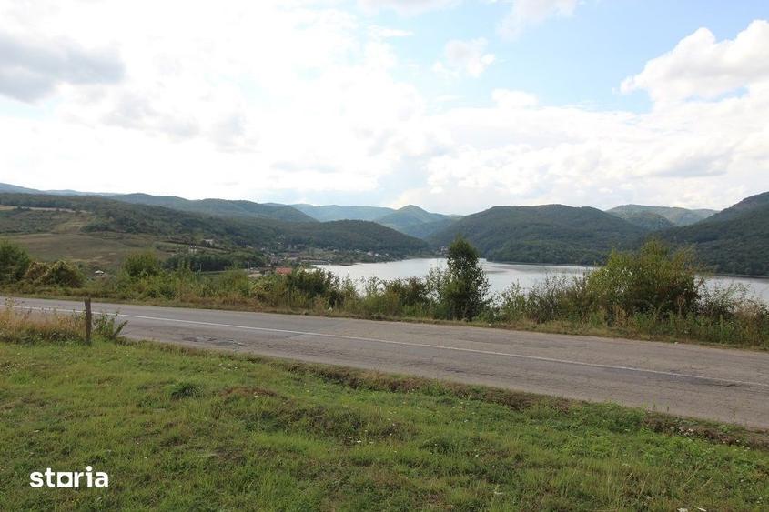 Teren de 4035 mp, în Teliucu Inferior