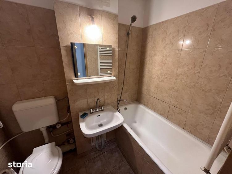 Garsonieră decomandată în Exercițiu