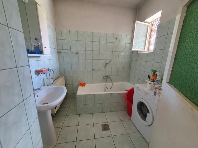 Casă individuală cu 4 camere cu Teren 100 Mp în Baciu