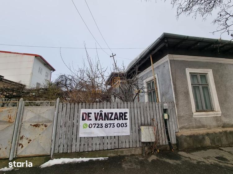 Casă cu 3 camere cu Canalizare în Pieptănari