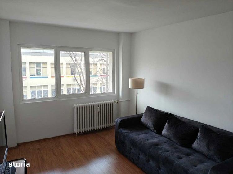 Apartament cu 3 camere decomandat în Pantelimon
