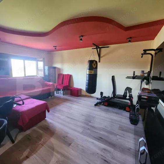 Apartament cu 2 camere decomandat în Lipovei