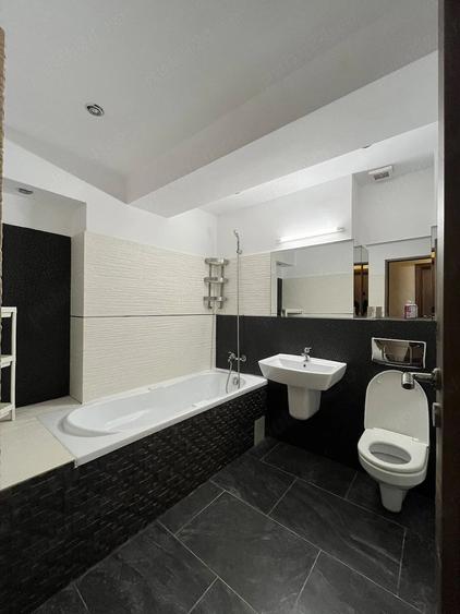 Apartament cu 3 camere decomandat în Chiajna