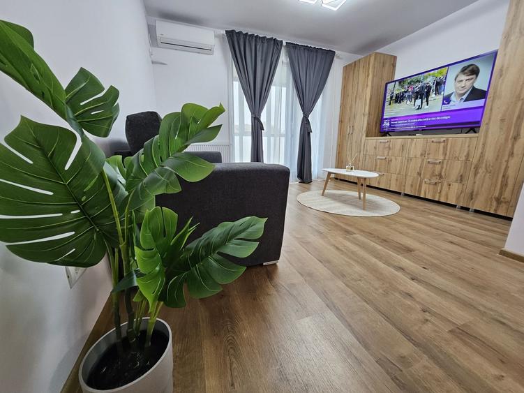 Apartament cu 2 camere decomandat în Central