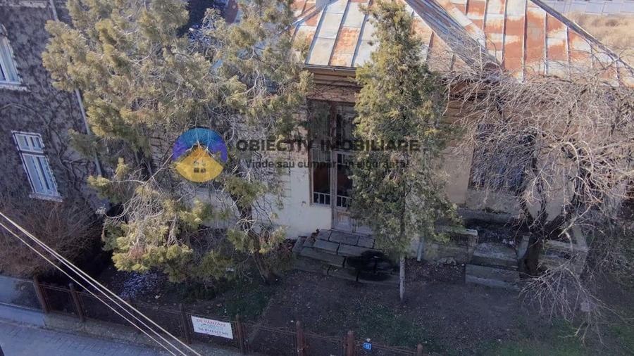 Teren intravilan de 1388 mp, în Central