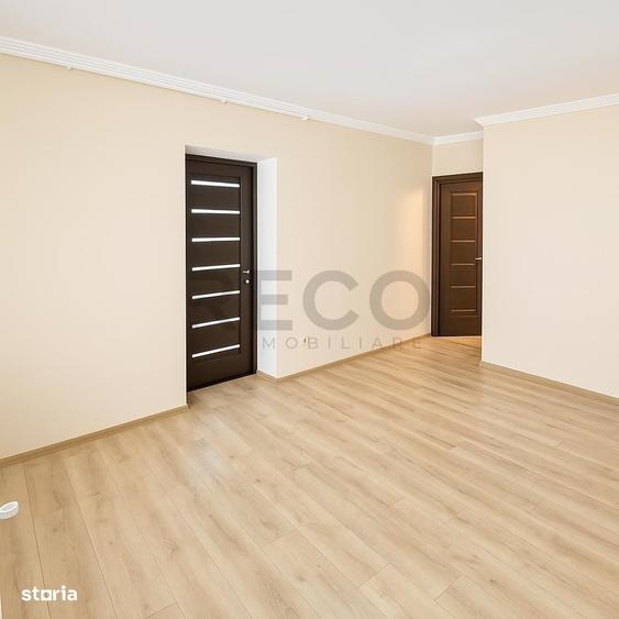 Casă cu 4 camere cu Teren 521 Mp în Sântion