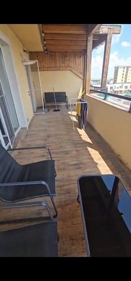Apartament cu 3 camere decomandat în Crețuleasca