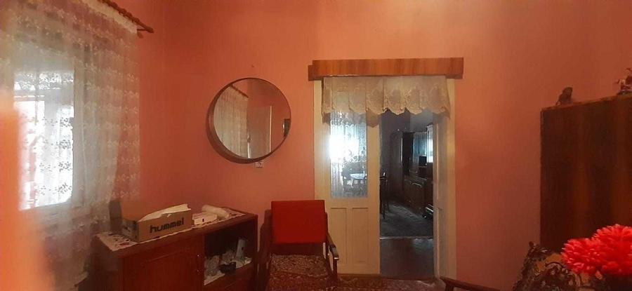 Casă cu 2 camere cu Teren 109 Mp în Central