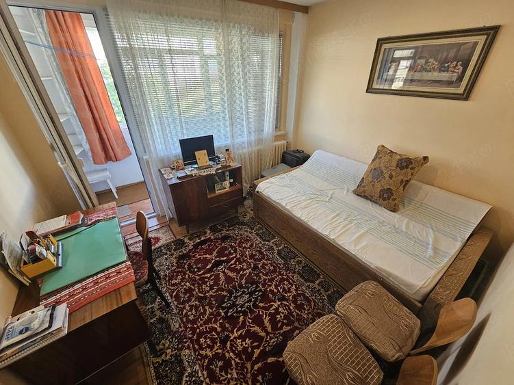 Apartament cu 3 camere semidecomandat în Țiglina 3