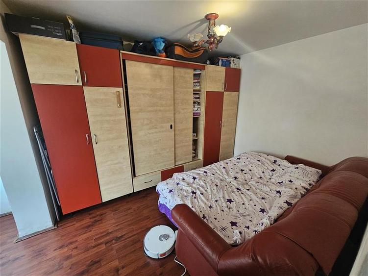 Apartament cu 2 camere nedecomandat, mobilat în Micro II