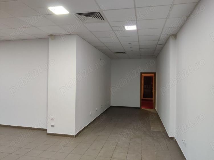 Spațiu comercial, de 230 mp, în Dacia