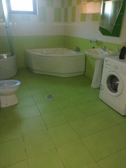 Casă cu 4 camere în Ibănești