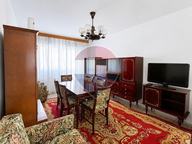 Apartament cu 3 camere în Răcădău