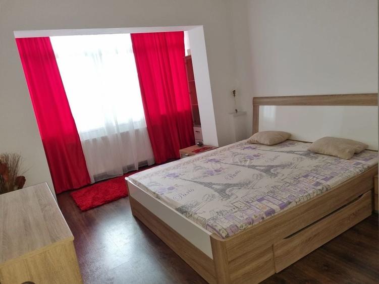 Apartament cu 3 camere în Gheorghe Doja