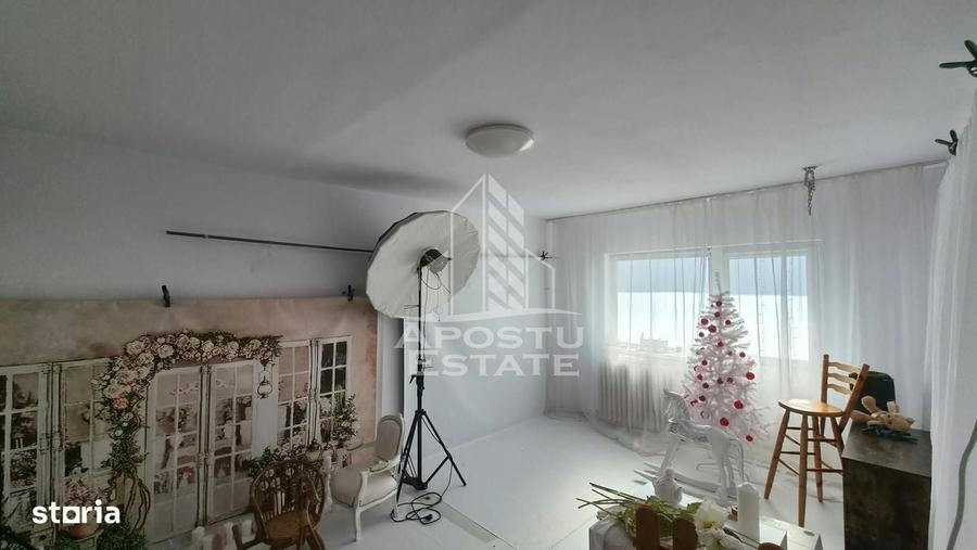 Apartament cu 4 camere decomandat în Rișca