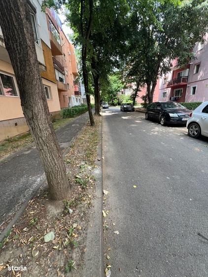 Apartament cu 3 camere în Micro 16